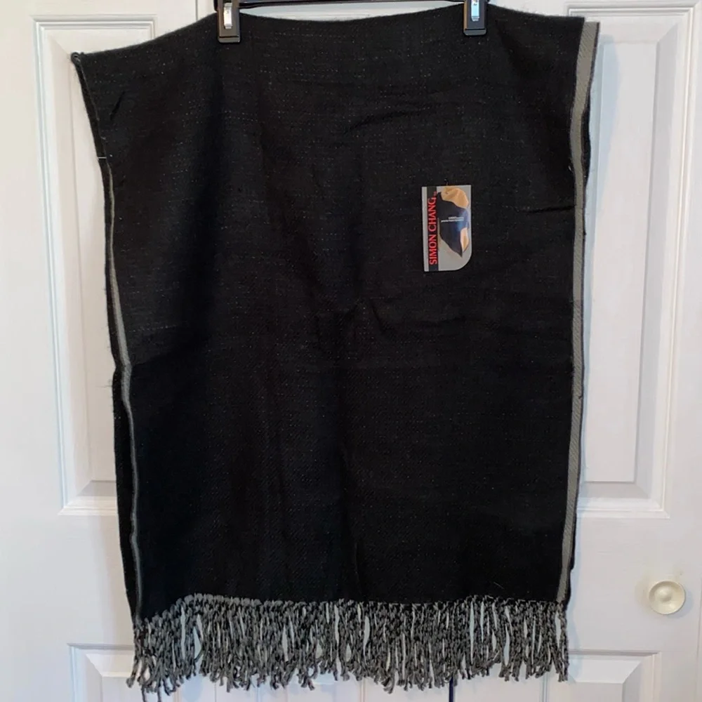 Scarf - Picture 2 of 5